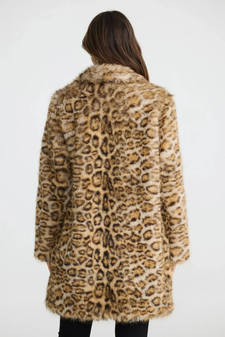 Lura™ Leopard Coat